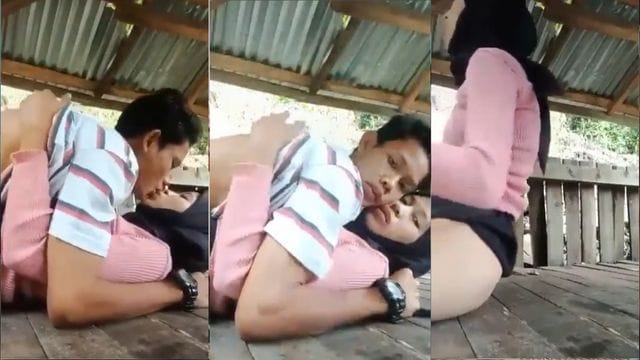 Bokep Indo Viral Pacaran Mesum Di Gubuk Hampir Ketauan Warga